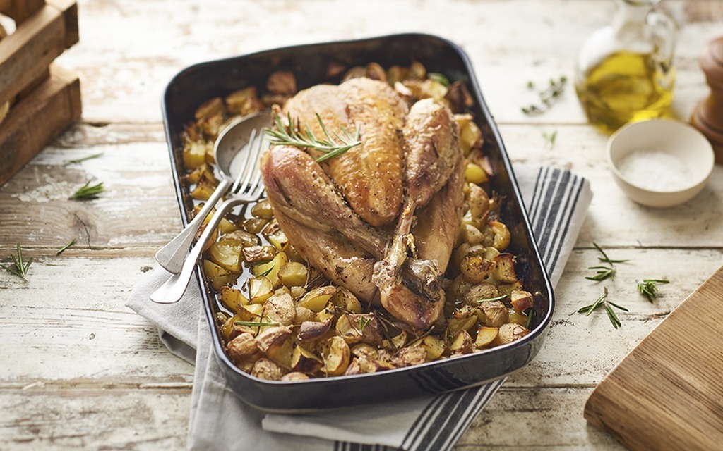 Poulet au four sur lit de Bonnottes aux herbes - La Noirmoutier